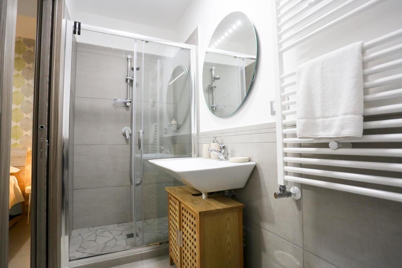 Apartament Le Stanze Di Mami Salerno Zewnętrze zdjęcie