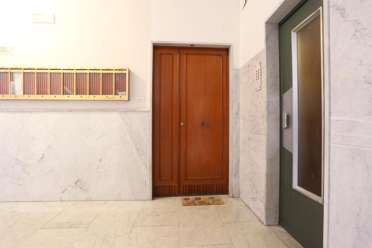 Apartament Le Stanze Di Mami Salerno Zewnętrze zdjęcie
